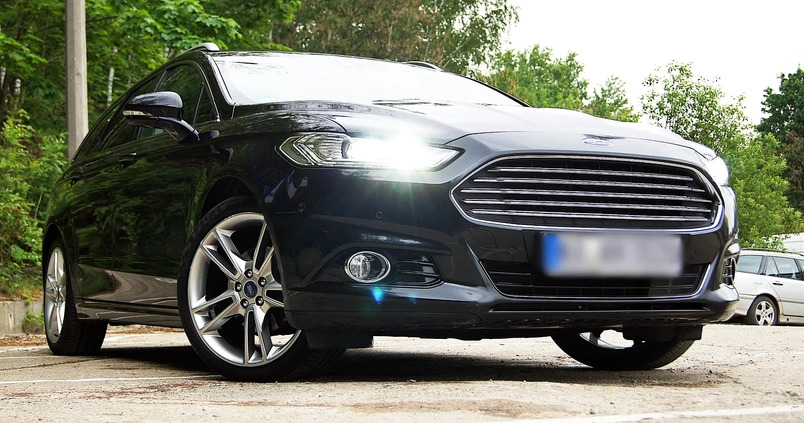 Ford Mondeo cena 57777 przebieg: 198745, rok produkcji 2015 z Wałbrzych małe 631